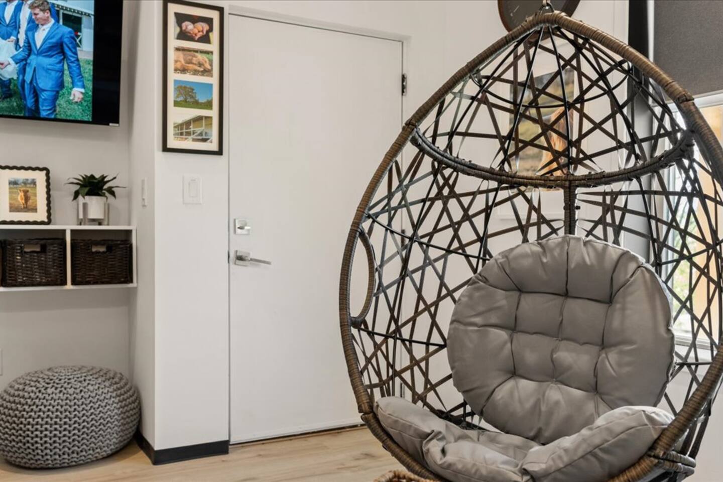 Barndo 1A · North one-bedroom at Cedar Pond Farms — one-bedroom barndominium suite lodging on the farm, with the Highland herd a short walk away.