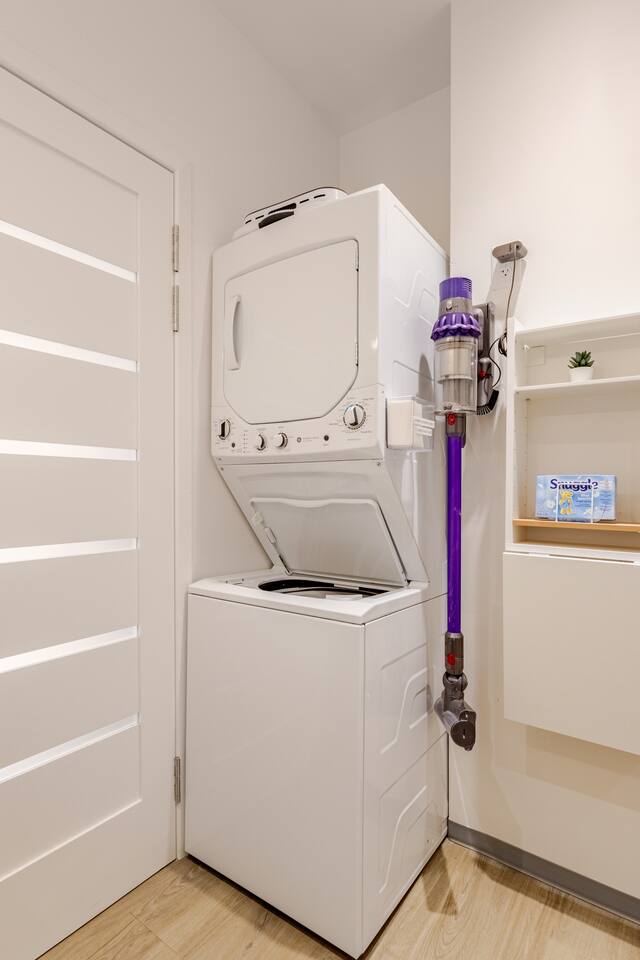 Barndo 3AS at Cedar Pond Farms in Jefferson City — a one-bedroom barndominium suite on a working farm with Scottish Highland cattle.